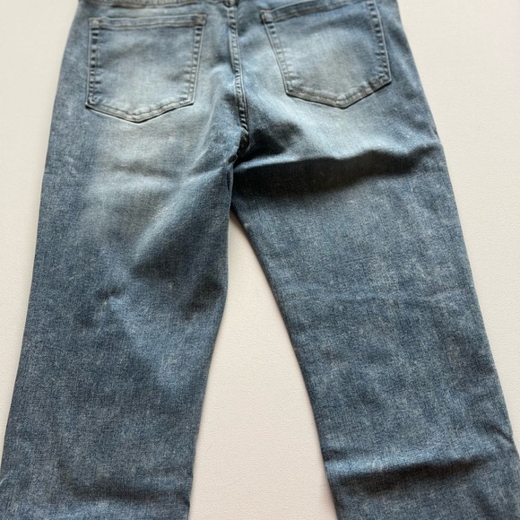 NWT‎ Women's Tractr Crop Straight Fram Hem Size 10/30 (E5) - Picture 6 of 6